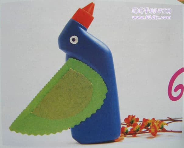 废塑料瓶制作的鸟