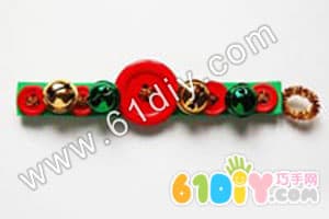 DIY个性的纽扣镯子Button Bracelet