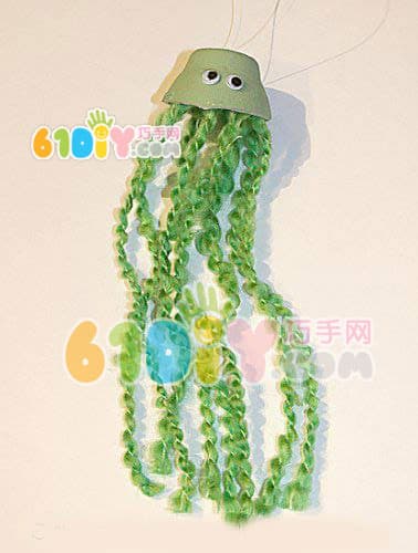 巧巧手:鸡蛋托制作水母