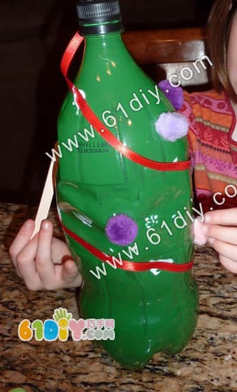 饮料瓶制作圣诞树