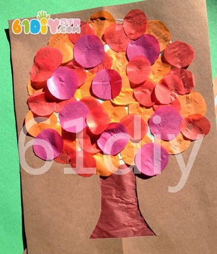 儿童手工贴画——秋天的树