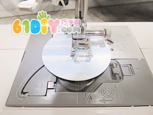 节日的圆形纸片挂饰制作
