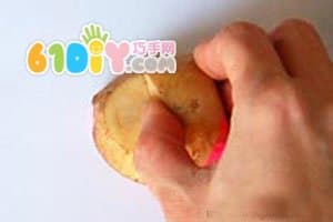 亲子手工——土豆印章画