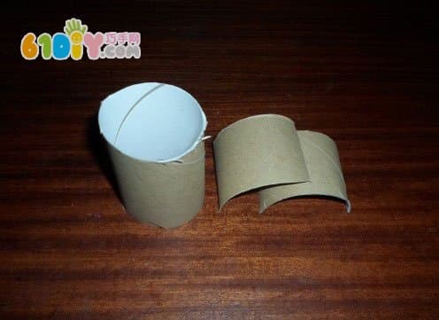幼儿园环保手工——卷纸芯制作桌椅