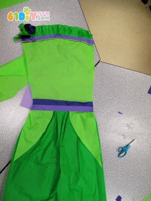 怎样用纸制作幼儿园环保衣