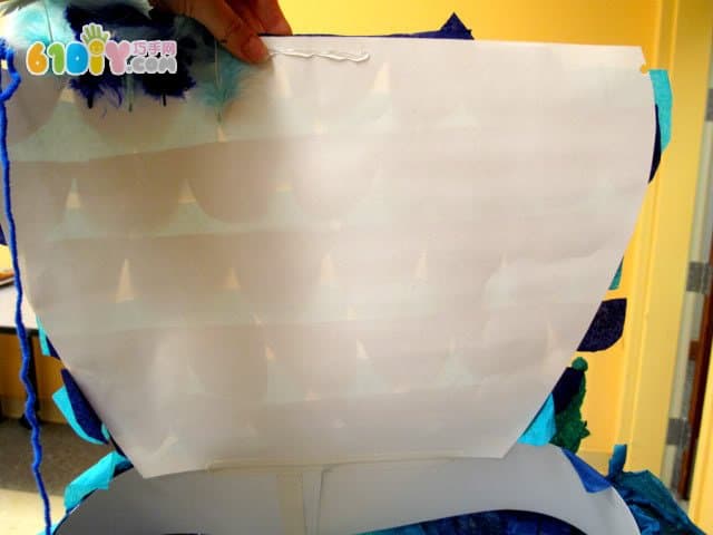 怎样用纸制作幼儿园环保衣