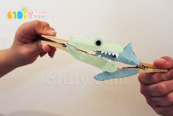 儿童玩具DIY：衣夹手工制作鳄鱼