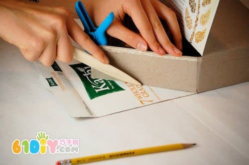 纸盒手工制作小房子
