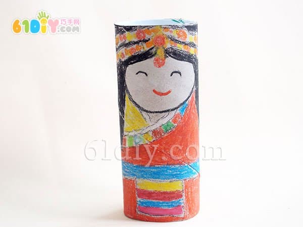 儿童手工:卷纸筒DIY制作少数民族娃娃