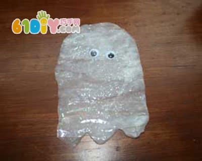 万圣节幼儿手工:乳胶幽灵