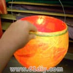 利用气球手工制作灯笼