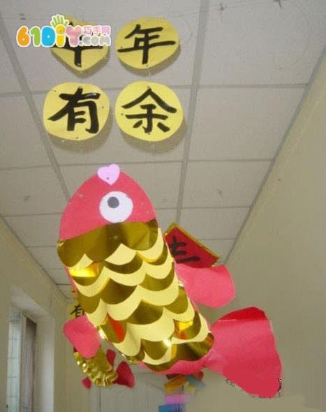 幼儿园新年吊饰布置