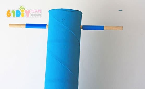自制玩具车 光盘纸筒DIY制作弹力车
