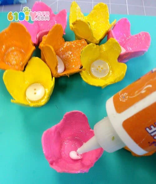 母亲节礼物DIY 鸡蛋托制作郁金香装饰画