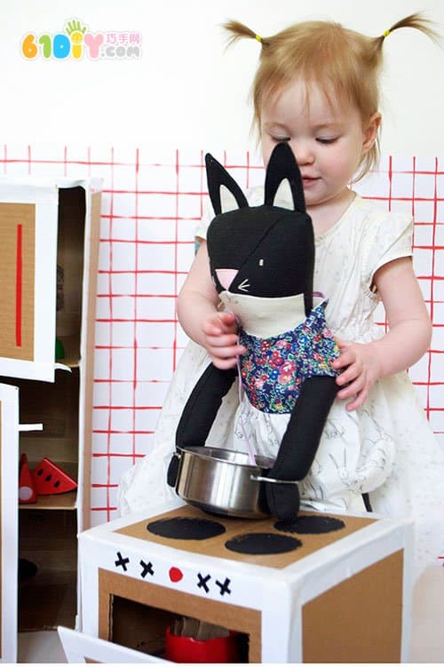 废纸箱创意DIY宝宝厨房