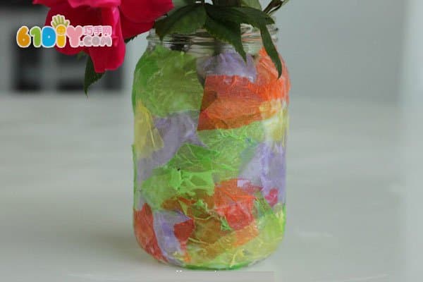废瓶子利用制作搓纸花瓶