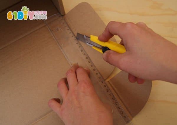 废纸盒DIY制作停车场玩具