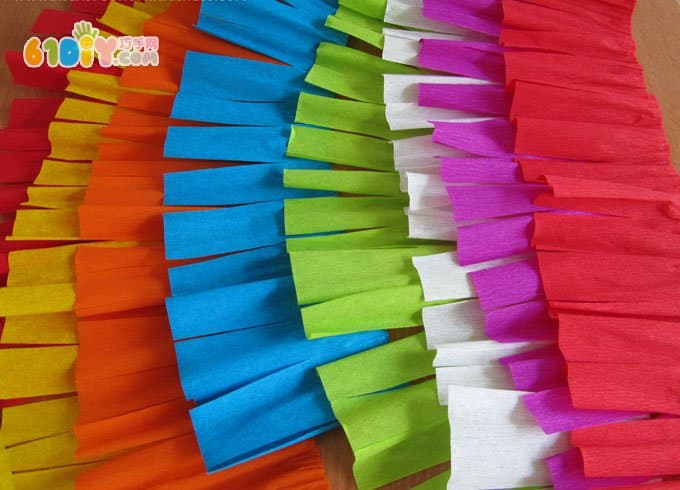 皱纹纸制作彩虹层层裙(皮纳塔裙子)