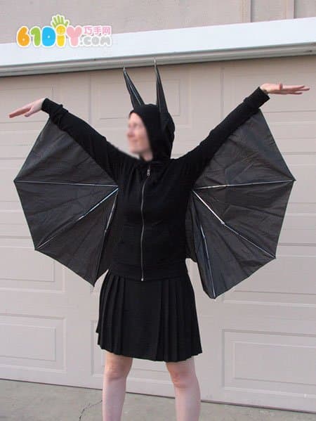 旧雨伞手工制作蝙蝠演出服