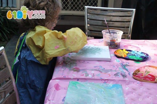 儿童制作装饰画