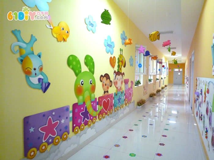 幼儿园走廊布置图片 快乐的动物列车_走廊_巧