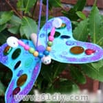 儿童手工制作美丽的蝴蝶挂饰