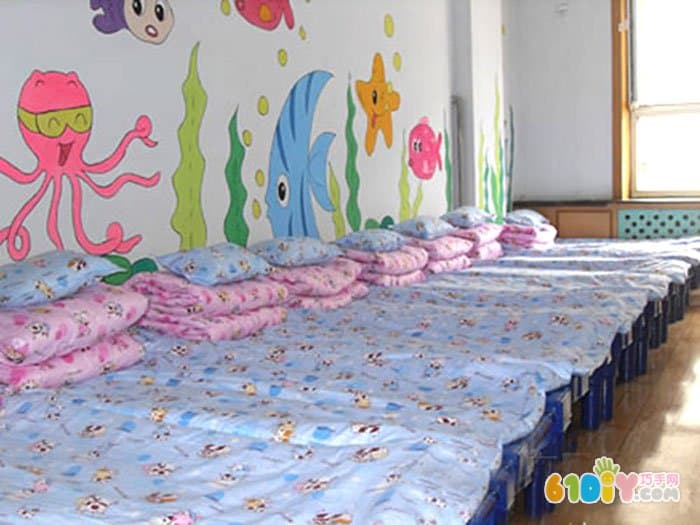 幼儿园寝室墙面布置 海底世界