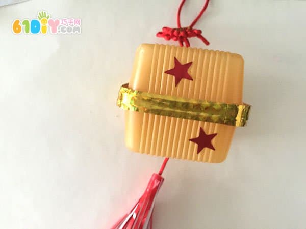 中秋节亲子DIY 月饼盒灯笼手工制作步骤