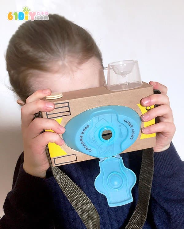 自制儿童玩具 纸盒相机的做法_纸盒手工_巧巧
