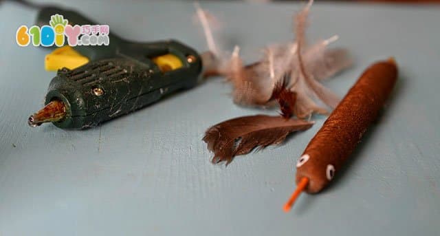 儿童创意手工 香蒲制作飞鸟挂饰