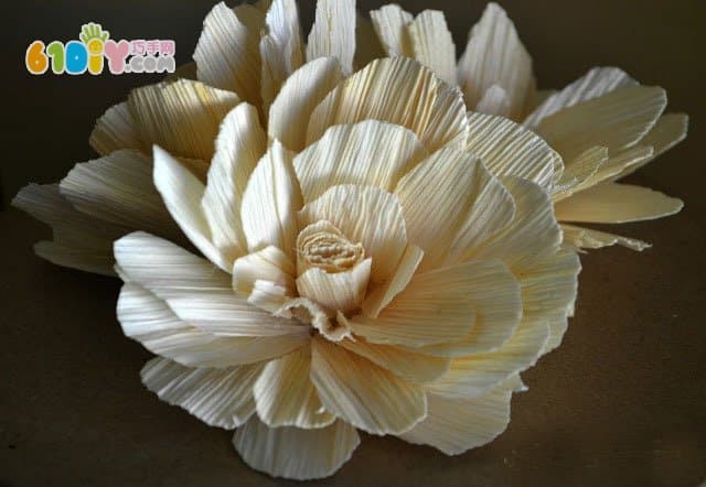玉米皮手工制作装饰花朵