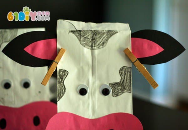 儿童纸袋手工制作奶牛 耳朵