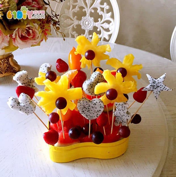简单的水果拼盘 漂亮花盆