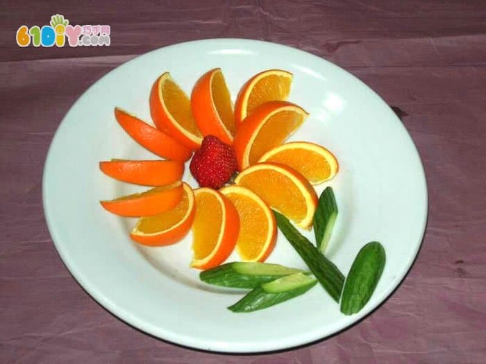 简单的花朵造型水果拼盘_趣味美食DIY_巧巧手