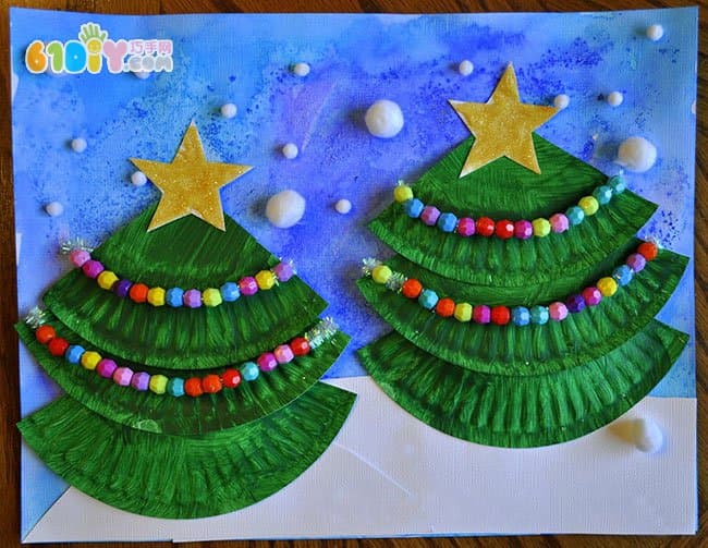 儿童圣诞节制作纸盘圣诞树贴画