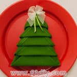 圣诞节DIY 餐巾折圣诞树的步骤