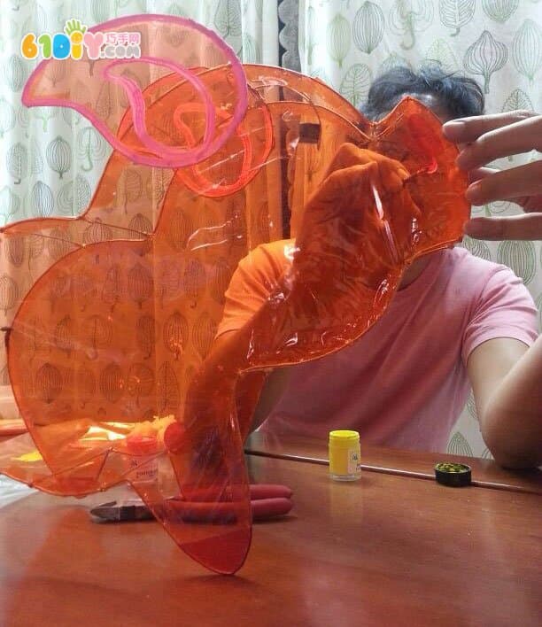 铁丝小猪灯笼DIY制作