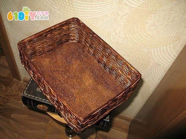 废报纸编织收纳篮