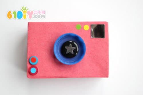 怎样制作一个玩具照相机_纸盒手工_巧巧手幼