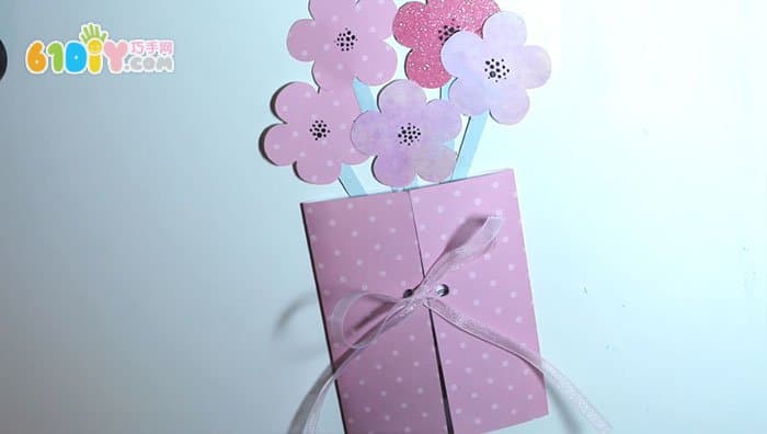 妇女节儿童手工 简单美丽的花束卡
