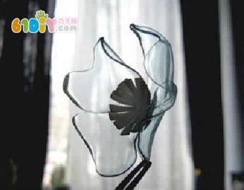 废物利用手工 饮料瓶小花制作