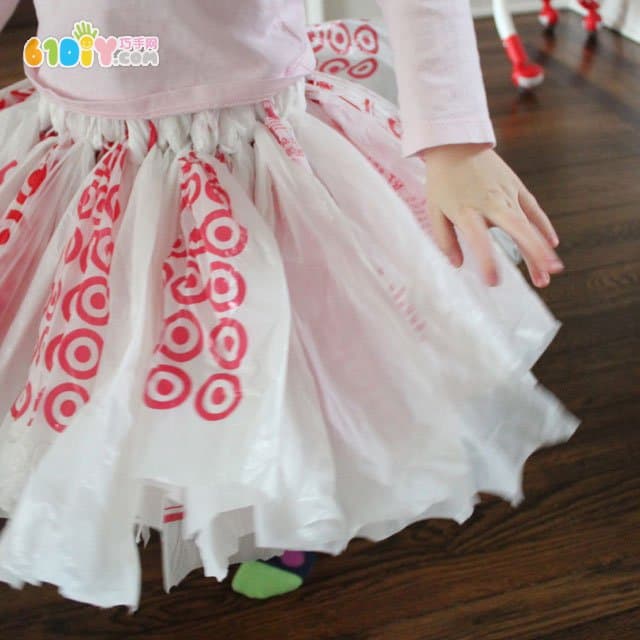 幼儿园环保衣 废塑料袋制作蓬蓬裙