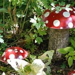 怎样给花园制作蘑菇装饰