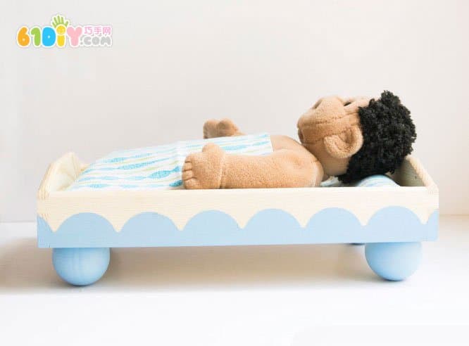 怎样给娃娃制作可爱小床