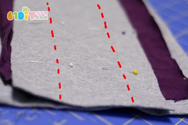 旧衣服制作可爱的波浪款儿童围巾