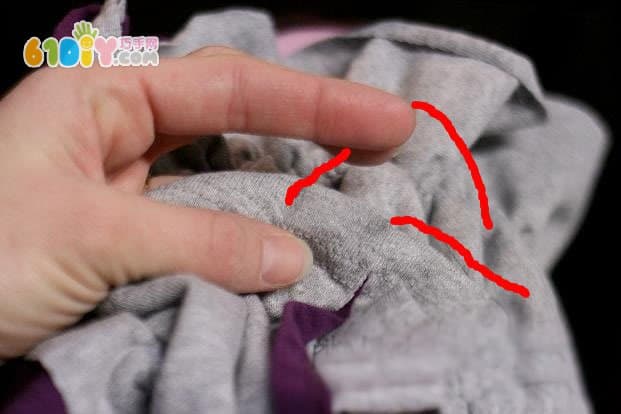 旧衣服制作可爱的波浪款儿童围巾
