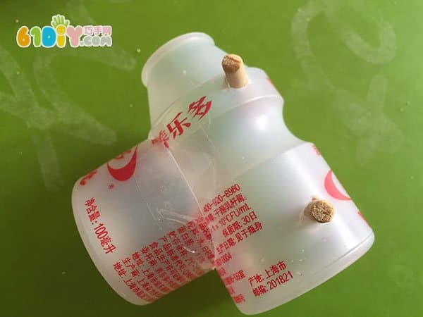 亲子制作 养乐多瓶子废物利用变火车