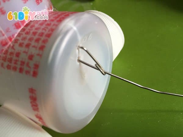 亲子制作 养乐多瓶子废物利用变火车