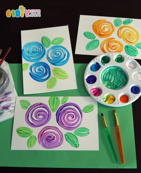 怎样制作漂亮的感恩节玫瑰花卡