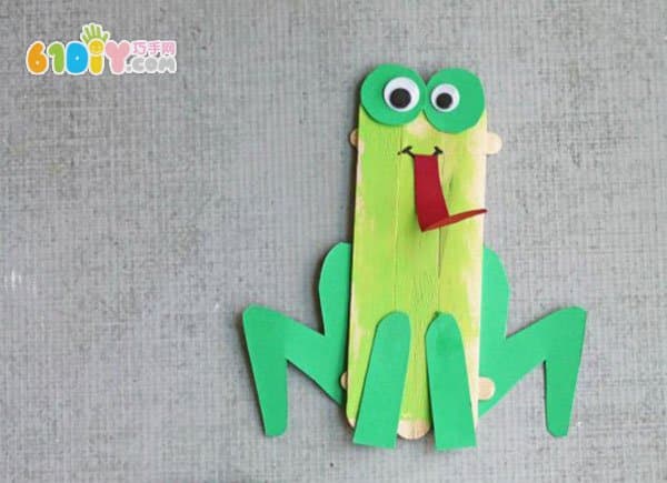 幼儿园手工 雪糕棒制作小青蛙